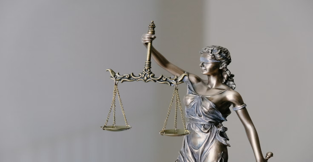 Immagine della bilancia della giustizia