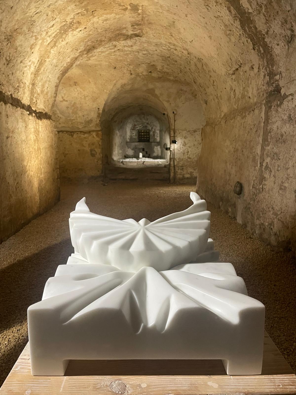 Luna sopra Sarzana- scultura donata al Comune