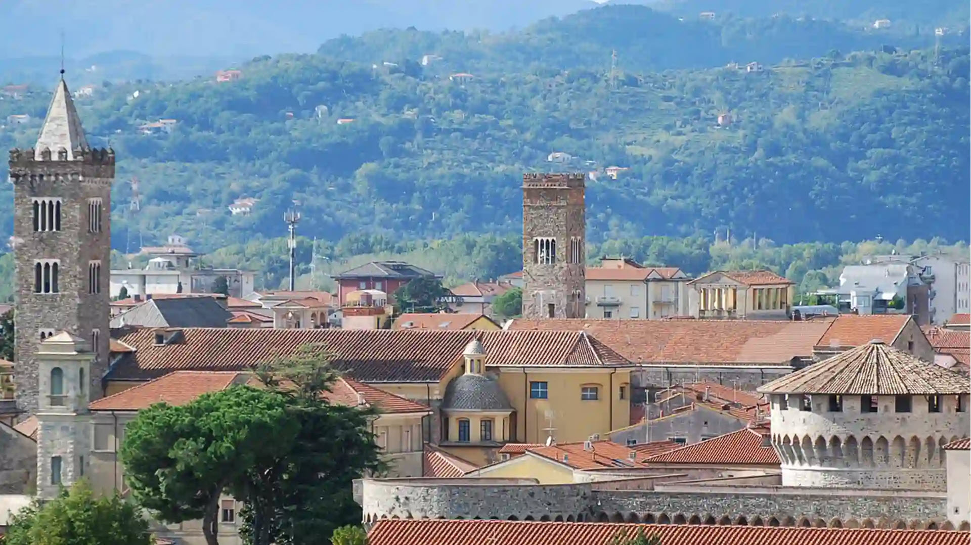 centro storico di sarzana centro storico di sarzana