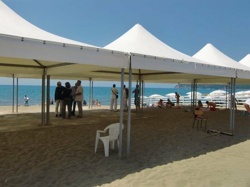 la spiaggia libera di marinella di sarzana
